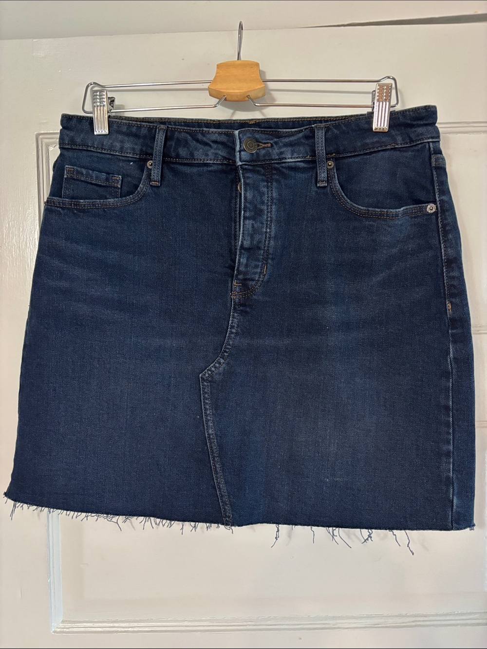 Old Navy Dark Indigo Button-Front Denim Skirt